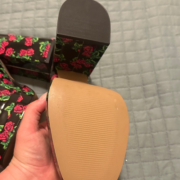Betsey Johnson Black and Pink Floral Heels - Picture 5 of 5